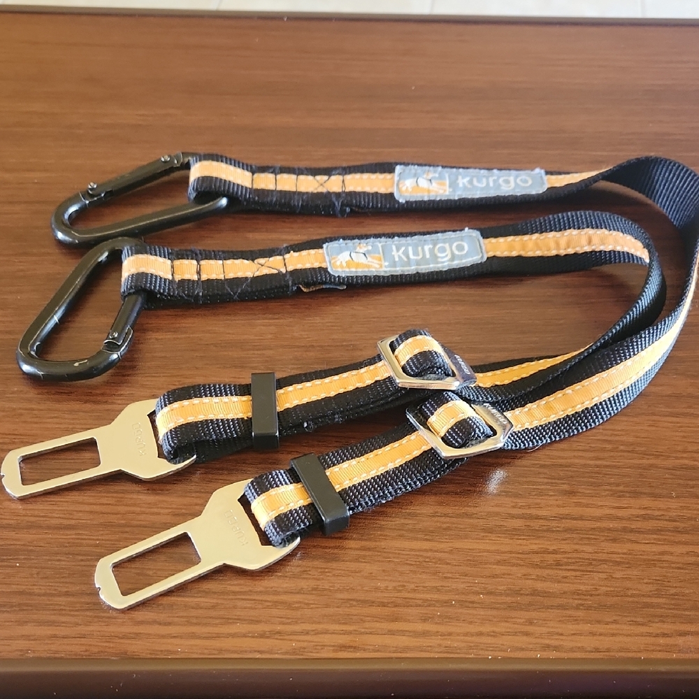 Kurgo Black and Tan Car Safety Tether